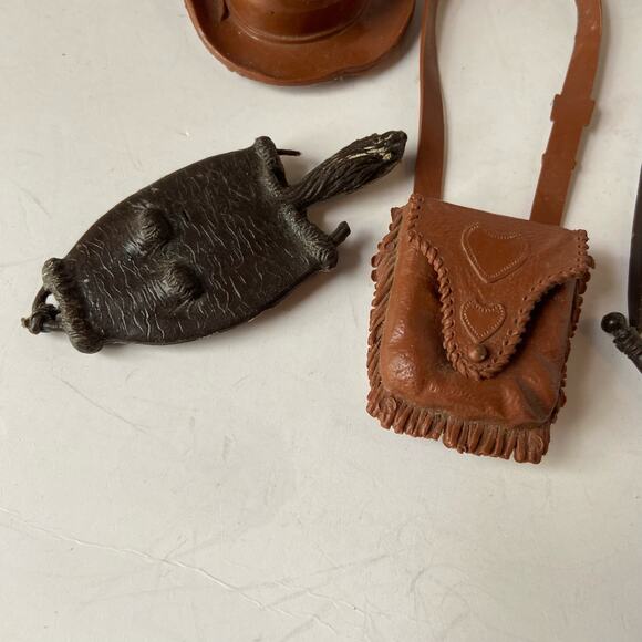 Vintage Marx Johnny West Wilderness Scout Daniel Boone Hat Bear Claw Rifle Horn - Picture 6 of 12